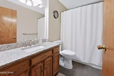 Bath - 13416 Jasmine Loop Carthage Mo 64836 Loop, Carthage, MO 64836 photo 1 of 8