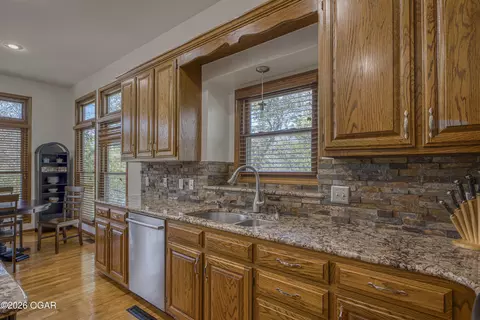 Kitchen - 830 Rustic Ridge Drive Joplin Mo 64804 Dr, Joplin, MO 64804 photo 3 of 3
