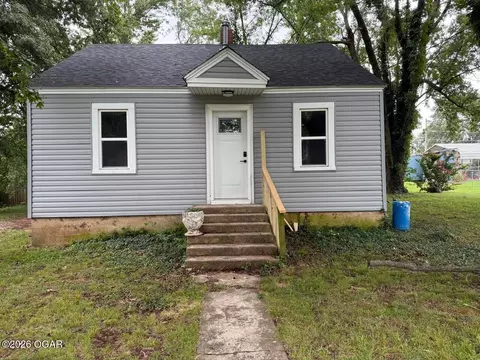 502 E Locust Street Stockton Mo 65785 St, Stockton, MO 65785