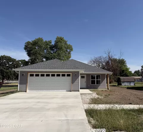 215 W Lexington Avenue Jasper Mo 64755 Ave, Jasper, MO 64755