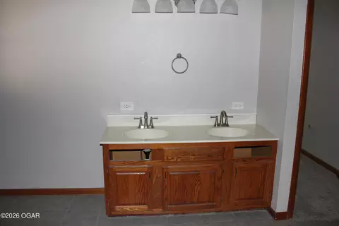Bath - 504 E Main Street Weir Ks 66781 St, Weir, KS 66781 photo 4 of 4