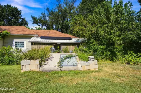 Exterior - 514 E Scott Street Monett Mo 65708 St, Monett, MO 65708 photo 5 of 11