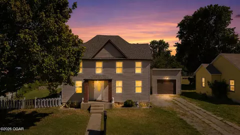 Exterior - 514 E Scott Street Monett Mo 65708 St, Monett, MO 65708 photo 2 of 11