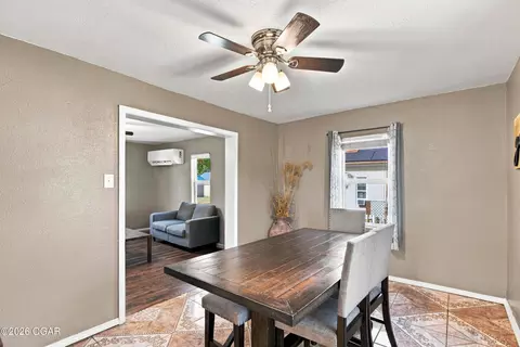 Dining - 514 E Scott Street Monett Mo 65708 St, Monett, MO 65708 photo 3 of 4