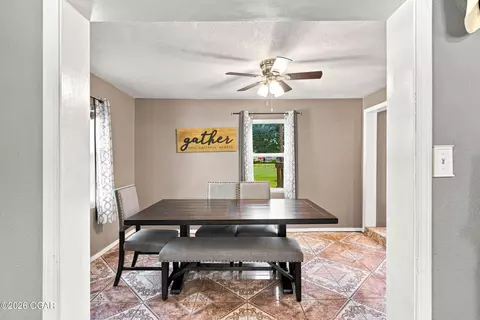 Dining - 514 E Scott Street Monett Mo 65708 St, Monett, MO 65708 photo 1 of 4