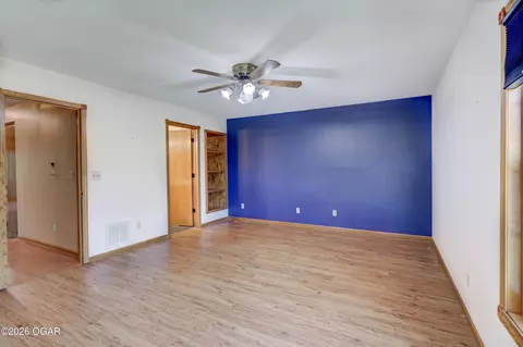 Living - 312 Lakeview Lane Carl Junction Mo 64834 Ln, Carl Junction, MO 64834 photo 5 of 5