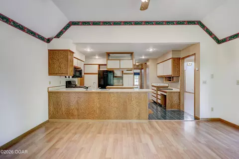 Kitchen - 312 Lakeview Lane Carl Junction Mo 64834 Ln, Carl Junction, MO 64834 photo 1 of 4