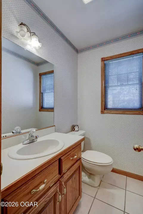 Bath - 312 Lakeview Lane Carl Junction Mo 64834 Ln, Carl Junction, MO 64834 photo 1 of 5