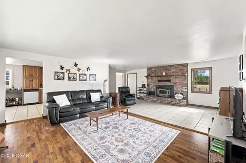 Living - 486 State Highway 59 Diamond Mo 64840, Diamond, MO 64840 photo 1 of 3