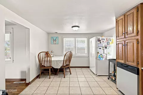 Dining - 486 State Highway 59 Diamond Mo 64840, Diamond, MO 64840 photo 1 of 1