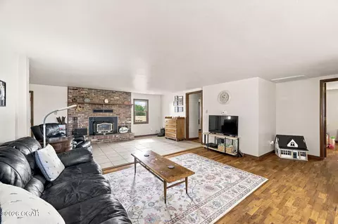 Living - 486 State Highway 59 Diamond Mo 64840, Diamond, MO 64840 photo 2 of 3