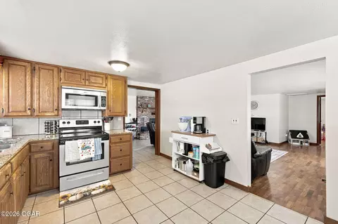 Kitchen - 486 State Highway 59 Diamond Mo 64840, Diamond, MO 64840 photo 2 of 2