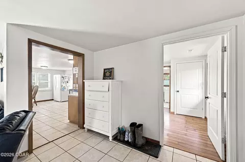 Entry Way - 486 State Highway 59 Diamond Mo 64840, Diamond, MO 64840 photo 1 of 1