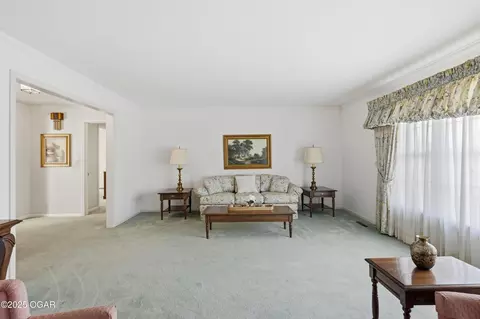 Living - 202 Gardner Drive Lamar Mo 64759 Dr, Lamar, MO 64759 photo 4 of 6