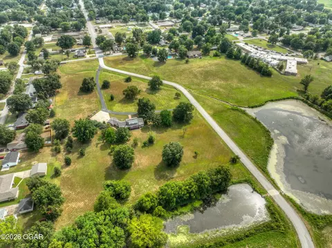View/Area - 202 Gardner Drive Lamar Mo 64759 Dr, Lamar, MO 64759 photo 7 of 9