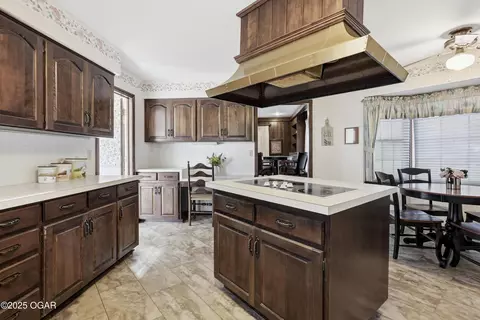 Kitchen - 202 Gardner Drive Lamar Mo 64759 Dr, Lamar, MO 64759 photo 4 of 5