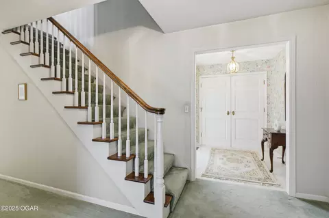 Entry Way - 202 Gardner Drive Lamar Mo 64759 Dr, Lamar, MO 64759 photo 3 of 4