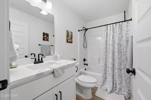 Bath - 1311 Foundry Drive Carthage Mo 64836 Dr, Carthage, MO 64836 photo 5 of 7