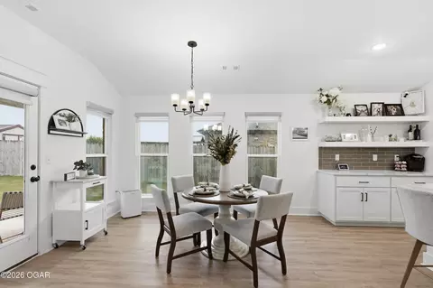 Dining - 1311 Foundry Drive Carthage Mo 64836 Dr, Carthage, MO 64836 photo 2 of 3