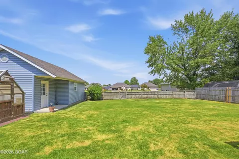 Exterior - 2701 E Wickersham Road Joplin Mo 64801 Rd, Joplin, MO 64801 photo 9 of 10