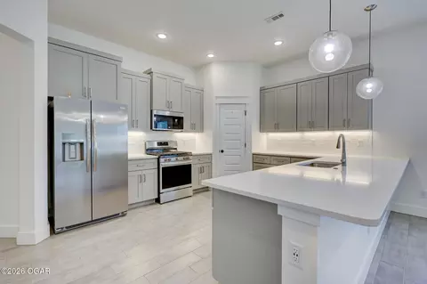 Kitchen - 338 E Greystone Square Webb City Mo 64870 Sq, Webb City, MO 64870 photo 1 of 1