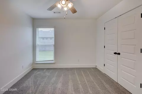Bedroom - 338 E Greystone Square Webb City Mo 64870 Sq, Webb City, MO 64870 photo 4 of 5