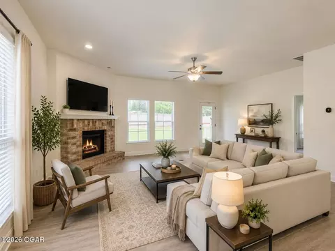Living - 338 E Greystone Square Webb City Mo 64870 Sq, Webb City, MO 64870 photo 2 of 2