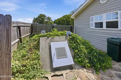 Exterior - 17529 Jayhawk Road Carthage Mo 64836 Rd, Carthage, MO 64836 photo 4 of 12