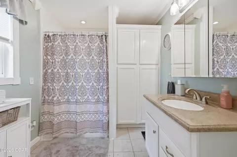 Bath - 17529 Jayhawk Road Carthage Mo 64836 Rd, Carthage, MO 64836 photo 6 of 7