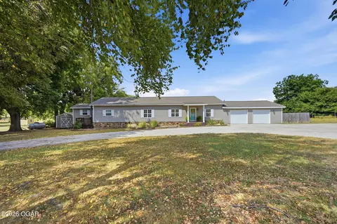 Exterior - 17529 Jayhawk Road Carthage Mo 64836 Rd, Carthage, MO 64836 photo 3 of 12