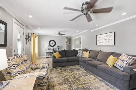 Living - 17529 Jayhawk Road Carthage Mo 64836 Rd, Carthage, MO 64836 photo 5 of 6