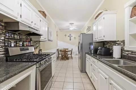 Kitchen - 17529 Jayhawk Road Carthage Mo 64836 Rd, Carthage, MO 64836 photo 3 of 6