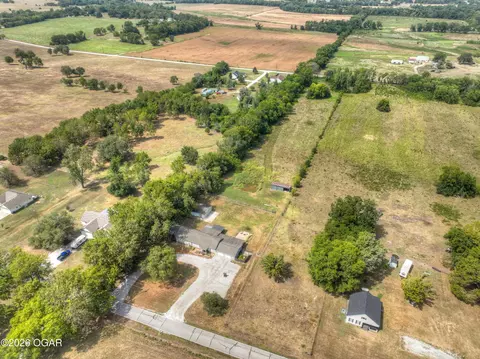 View/Area - 17529 Jayhawk Road Carthage Mo 64836 Rd, Carthage, MO 64836 photo 1 of 8