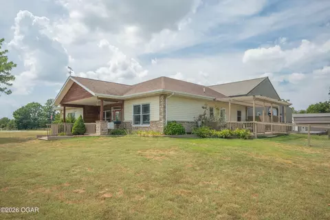 8708 Farm Road 2140 Cassville Mo 65625, Cassville, MO 65625