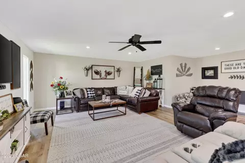 Living - 200 Maple Street Lamar Mo 64759 St, Lamar, MO 64759 photo 1 of 2