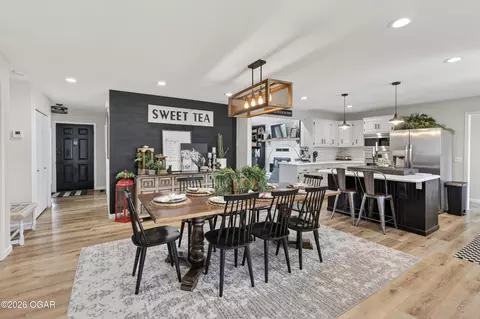 Dining - 200 Maple Street Lamar Mo 64759 St, Lamar, MO 64759 photo 1 of 1