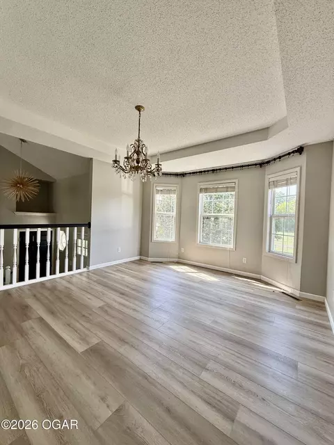 Dining - 219 Powell Drive Webb City Mo 64870 Dr, Webb City, MO 64870 photo 1 of 1