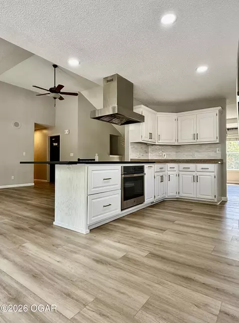 Kitchen - 219 Powell Drive Webb City Mo 64870 Dr, Webb City, MO 64870 photo 4 of 7