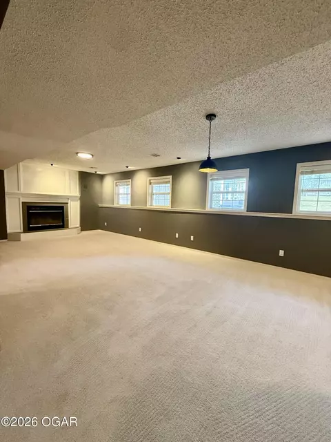 Living - 219 Powell Drive Webb City Mo 64870 Dr, Webb City, MO 64870 photo 1 of 2