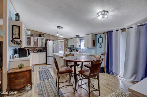 Dining - 1634 Morrison Loop Anderson Mo 64831 Loop, Anderson, MO 64831 photo 1 of 1