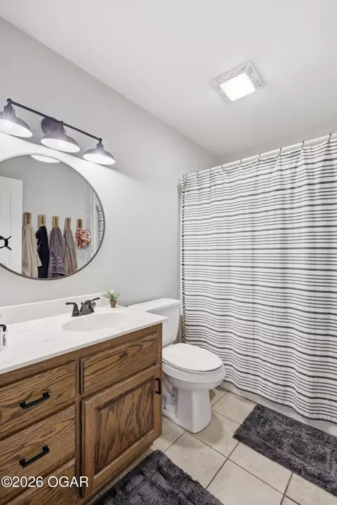 Bath - 203 E 5th Street Purcell Mo 64857 St, Purcell, MO 64857 photo 2 of 3