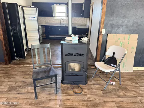 Other - 121 Washington Avenue Seneca Mo 64865 Ave, Seneca, MO 64865 photo 7 of 7