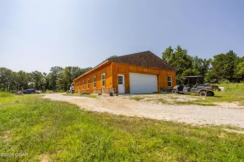 Exterior - 1059 NE 100th Road Sheldon Mo 64784 Rd, Sheldon, MO 64784 photo 9 of 13