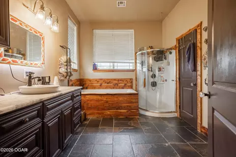Bath - 1059 NE 100th Road Sheldon Mo 64784 Rd, Sheldon, MO 64784 photo 5 of 5