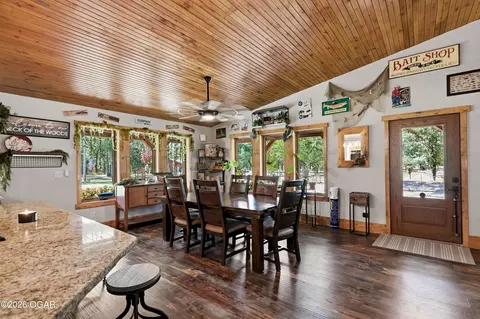 Dining - 8309 Nighthawk Road Neosho Mo 64850 Rd, Neosho, MO 64850 photo 1 of 2