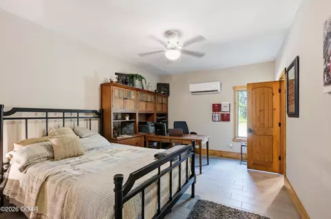 Bedroom - 8309 Nighthawk Road Neosho Mo 64850 Rd, Neosho, MO 64850 photo 6 of 6