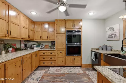 Kitchen - 8309 Nighthawk Road Neosho Mo 64850 Rd, Neosho, MO 64850 photo 5 of 7