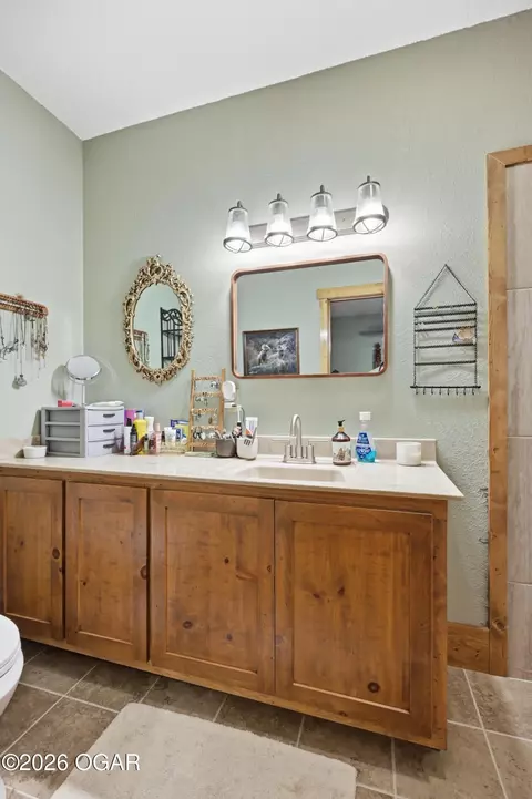 Bath - 8309 Nighthawk Road Neosho Mo 64850 Rd, Neosho, MO 64850 photo 6 of 9