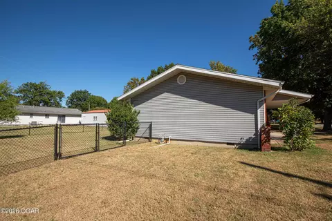 Exterior - 709 Arthur Aull Road Lamar Mo 64759 Rd, Lamar, MO 64759 photo 5 of 11