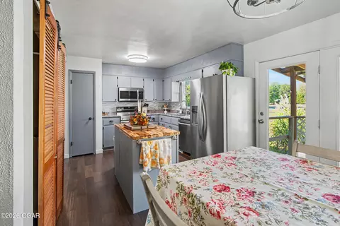 Kitchen - 709 Arthur Aull Road Lamar Mo 64759 Rd, Lamar, MO 64759 photo 3 of 3